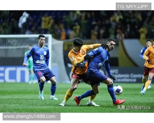 亚冠申花VS广岛三箭首发显现：法国铁腰强势回归，特谢拉领衔，米内罗冲击